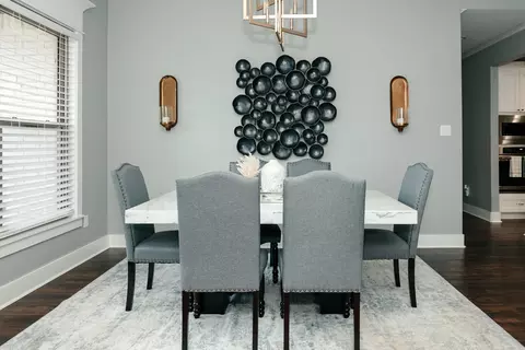 Dining - 1601 Huntley, Benton, AR 72015 photo 1 of 4