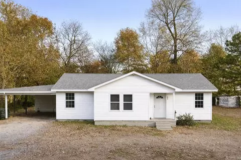 1075 W Clay, Piggott, AR 72454 photo 1