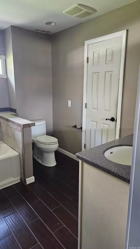 824 E 8th St, Rector, AR 72461 photo 5