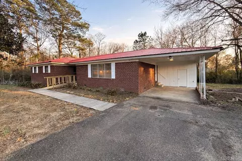 Exterior - 1108 E Church, Warren, AR 71671 photo 4 of 12