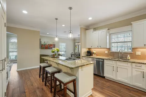 Kitchen - 2786 Nestlewood, White Hall, AR 71602 photo 6 of 7