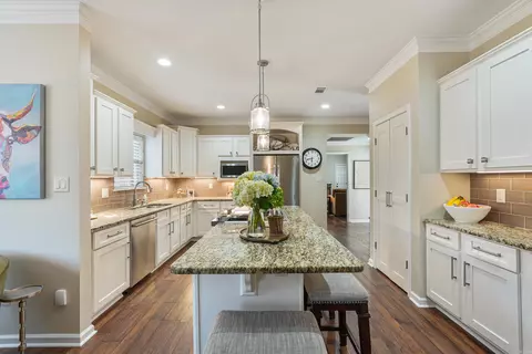 Kitchen - 2786 Nestlewood, White Hall, AR 71602 photo 2 of 7