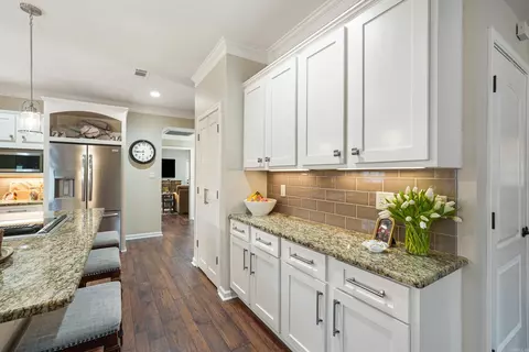Kitchen - 2786 Nestlewood, White Hall, AR 71602 photo 7 of 7