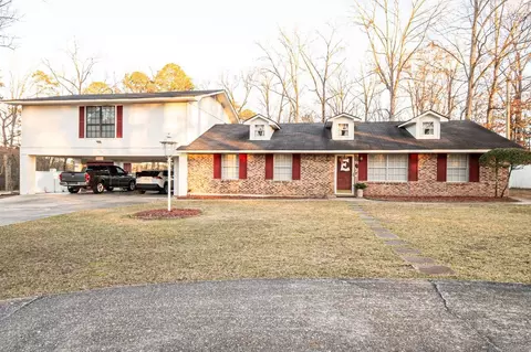317 Firetower St, El Dorado, AR 71730