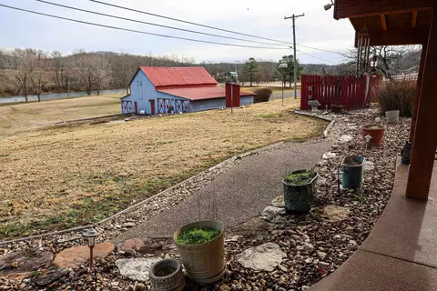 Exterior - 382 Riverview Dr, Mammoth Spring, AR 72554 photo 10 of 11