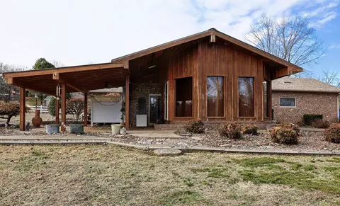 Exterior - 382 Riverview Dr, Mammoth Spring, AR 72554 photo 2 of 11
