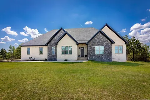18 Four Mile Rd, Vilonia, AR 72173