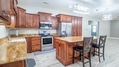 Kitchen - 312 Earl St, Thayer, MO 65791 photo 6 of 6