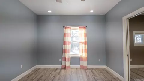 Bedroom - 312 Earl St, Thayer, MO 65791 photo 5 of 8