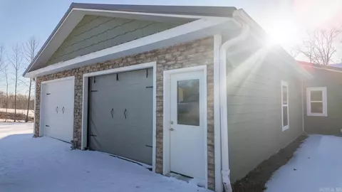 Exterior - 312 Earl St, Thayer, MO 65791 photo 6 of 10