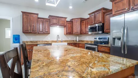 Kitchen - 312 Earl St, Thayer, MO 65791 photo 1 of 6