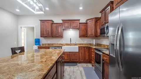 Kitchen - 312 Earl St, Thayer, MO 65791 photo 2 of 6