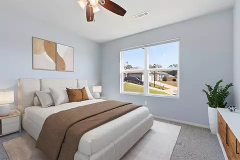 Bedroom - 2421 Kenneth Dr, Benton, AR 72015 photo 5 of 15