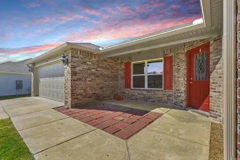 Exterior - 2421 Kenneth Dr, Benton, AR 72015 photo 3 of 7