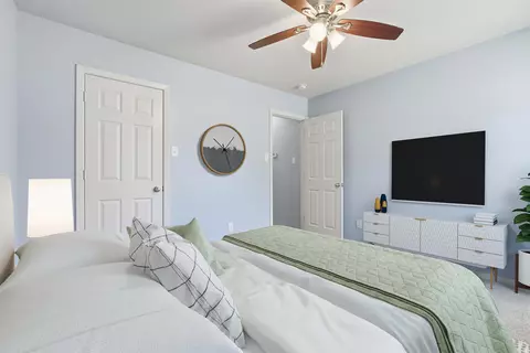 Bedroom - 2421 Kenneth Dr, Benton, AR 72015 photo 4 of 15
