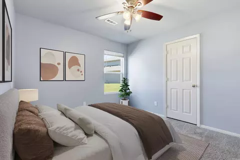 Bedroom - 2421 Kenneth Dr, Benton, AR 72015 photo 7 of 15