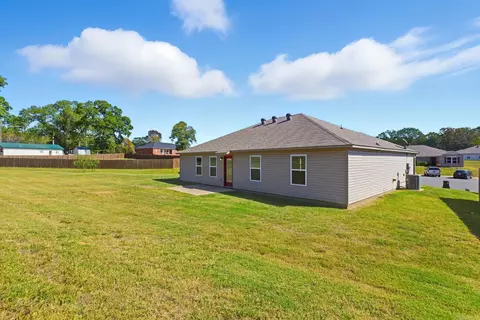 Exterior - 2421 Kenneth Dr, Benton, AR 72015 photo 6 of 7