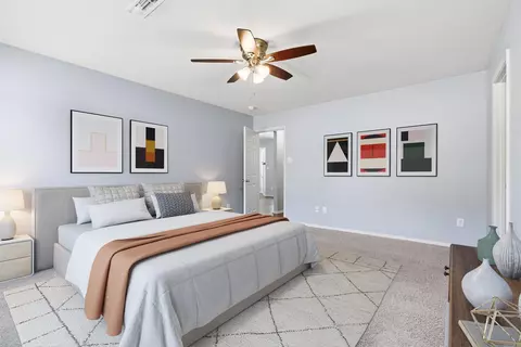 Bedroom - 2421 Kenneth Dr, Benton, AR 72015 photo 2 of 15