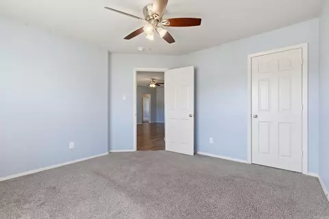 Bedroom - 2421 Kenneth Dr, Benton, AR 72015 photo 11 of 15