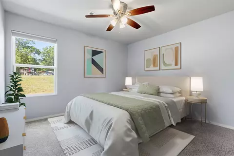 Bedroom - 2421 Kenneth Dr, Benton, AR 72015 photo 3 of 15