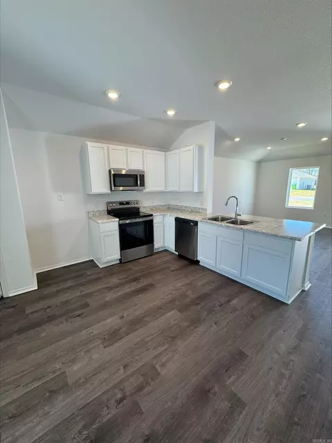 Kitchen - 101 Jasmine Ct, Beebe, AR 72012 photo 2 of 2