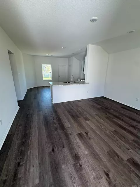 Living - 101 Jasmine Ct, Beebe, AR 72012 photo 1 of 1