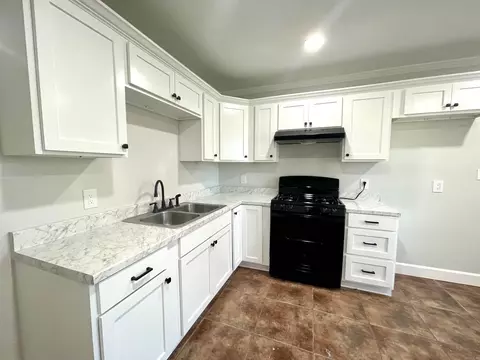 Kitchen - 532 Smith St, Trumann, AR 72472 photo 8 of 9