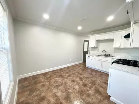 Kitchen - 532 Smith St, Trumann, AR 72472 photo 6 of 9