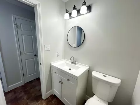 Bath - 532 Smith St, Trumann, AR 72472 photo 4 of 4