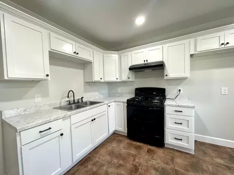 Kitchen - 532 Smith St, Trumann, AR 72472 photo 5 of 9