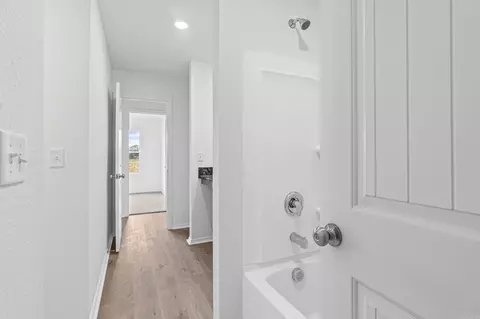 Entry Way - 127 Powder River Dr, Beebe, AR 72012 photo 5 of 5