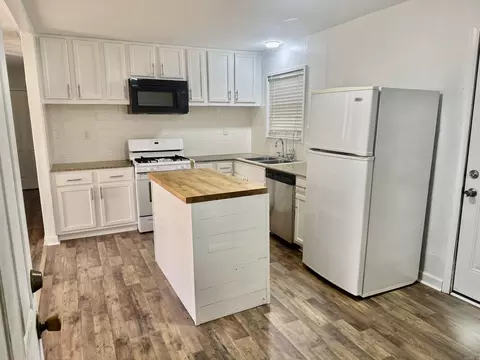 1503 Collins Dr, Pine Bluff, AR 71601 photo 2