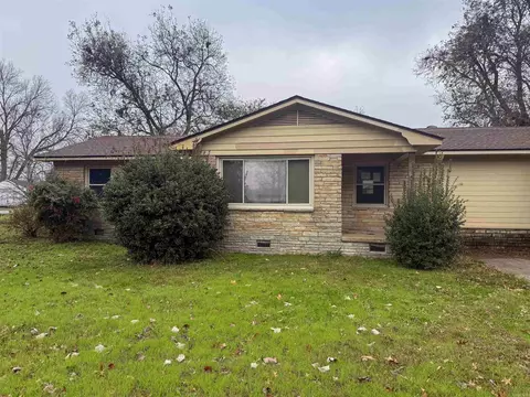 1210 W Hale Ave, Osceola, AR 72370