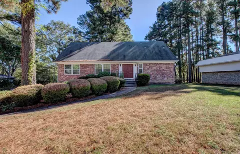 2800 Gray Fox Ln, Jacksonville, AR 72076