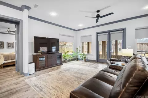 Entry Way - 6756 Hilo Ave, Benton, AR 72019 photo 2 of 4