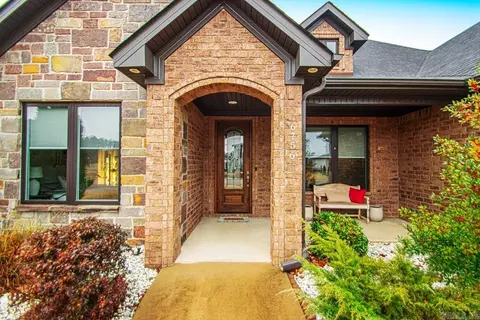 Exterior - 6756 Hilo Ave, Benton, AR 72019 photo 6 of 15