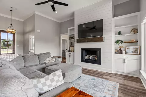 Living - 12 Bullet Davis, Greenbrier, AR 72058 photo 4 of 5