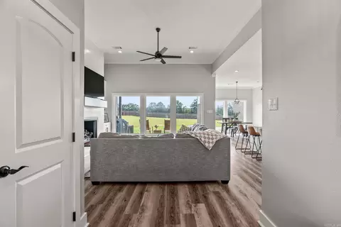 Entry Way - 12 Bullet Davis, Greenbrier, AR 72058 photo 1 of 8