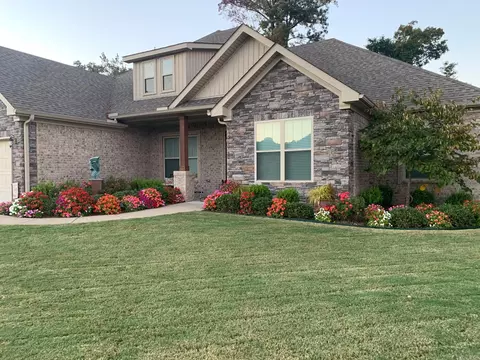 3702 Buckskin Rd, Benton, AR 72015
