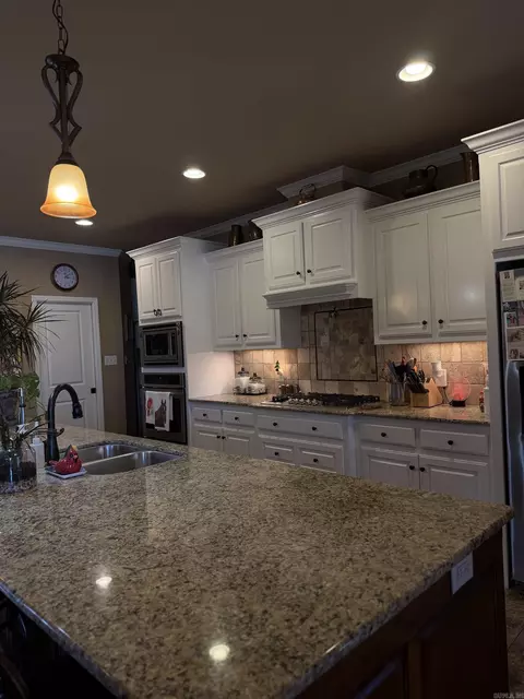 Kitchen - 3702 Buckskin Rd, Benton, AR 72015 photo 1 of 4