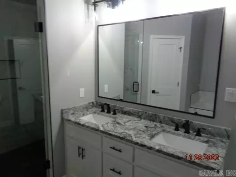 Bath - 3002 Sue St, Benton, AR 72015 photo 2 of 2