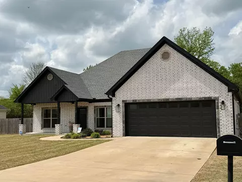 19 Duncan Ln, Vilonia, AR 72173