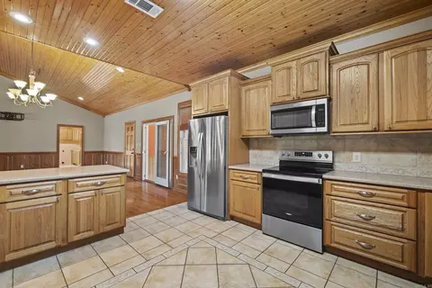 Kitchen - 645 Drye Rd, Biscoe, AR 72017 photo 3 of 3