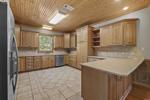Kitchen - 645 Drye Rd, Biscoe, AR 72017 photo 1 of 3