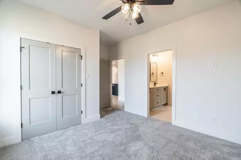 Bedroom - 123 Harmony Village Dr, Haskell, AR 72015 photo 6 of 8