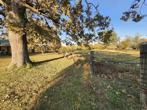 305 E Lindsey St, Havana, AR 72842 photo 6