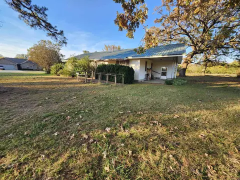 305 E Lindsey St, Havana, AR 72842 photo 1