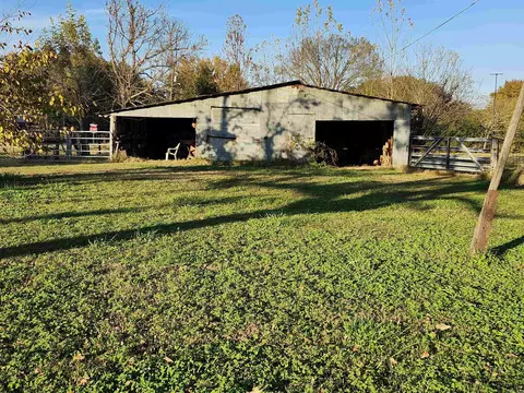 305 E Lindsey St, Havana, AR 72842 photo 7