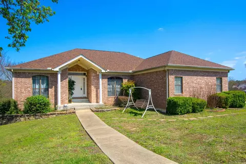 31 Turquoise Dr, Maumelle, AR 72113