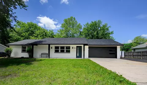 306 Gary Dr, Mena, AR 71953